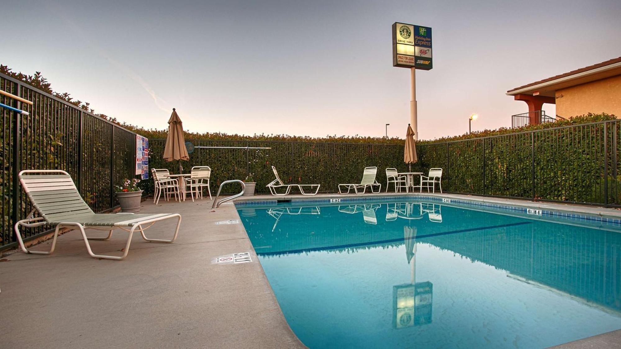 Best Western Willows Inn Exterior photo